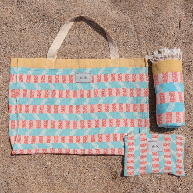 100% cotton fouta bag ideal for the beach in summer