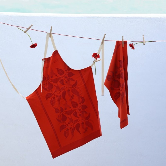 Kontatu Pimiento apron and tea towel in vermillion