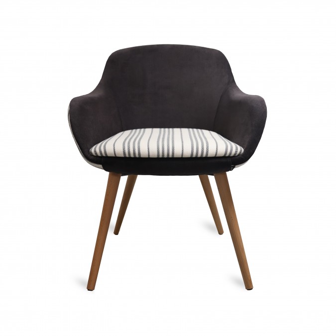 French-made Azal Itsaso Carbon armchair in Ecru black