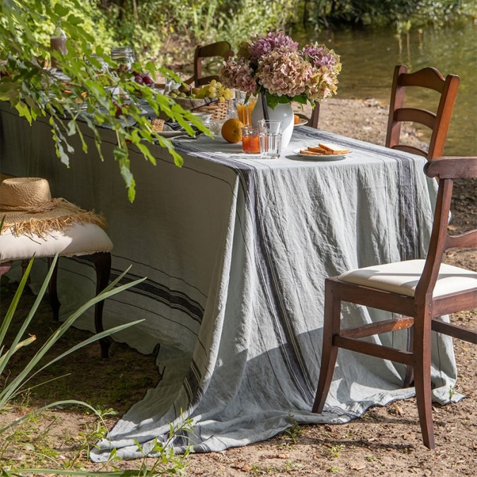 Beaurivage linen tablecloth in Vert de Gris for summer